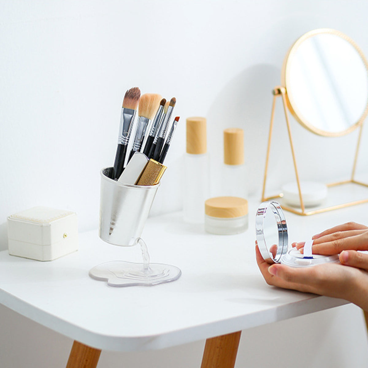 Suspended Multipurpose Holder